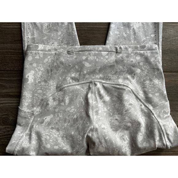 Lululemon Swift Speed High-Rise‎ Crop 21" Terrazzo Marble Silver Ice Size 10 - Picture 4 of 6